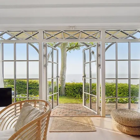 펜션 Seaside Charm And Panoramic View 하데르슬레우